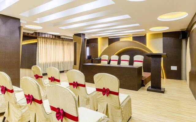 Hotel Navaratna