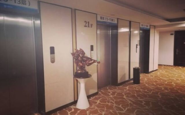 No. 7 E-sports Apartment (Foshan Zumiao)