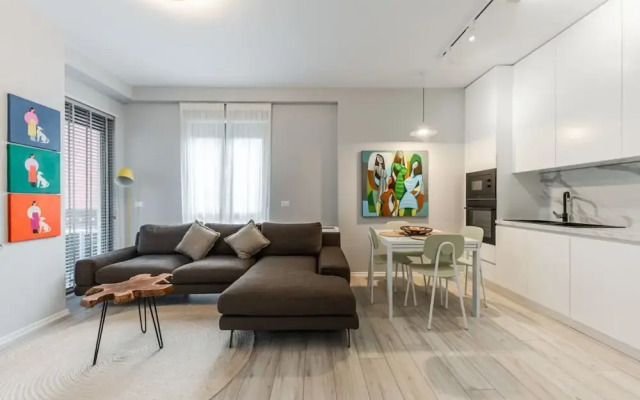 The Funky Apartment Free Parking