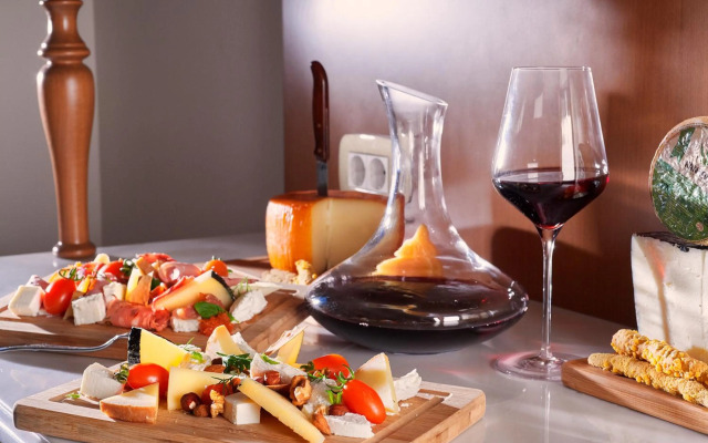 Legacy Gastro Suites