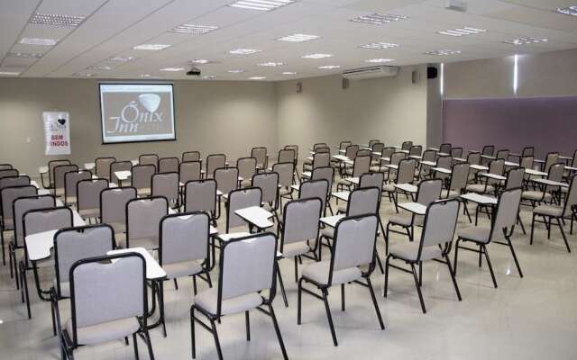 Onix Inn Hotel Cravinhos