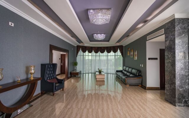 Hotel City Plaza & Suites
