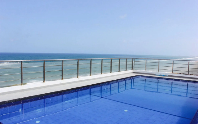 CUBEZ Capsule Home Colombo Beach