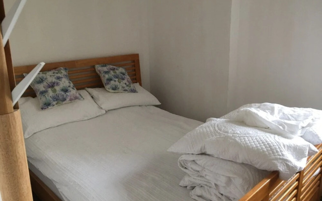 Cosy 1-bed Apartment in Windygates Fife