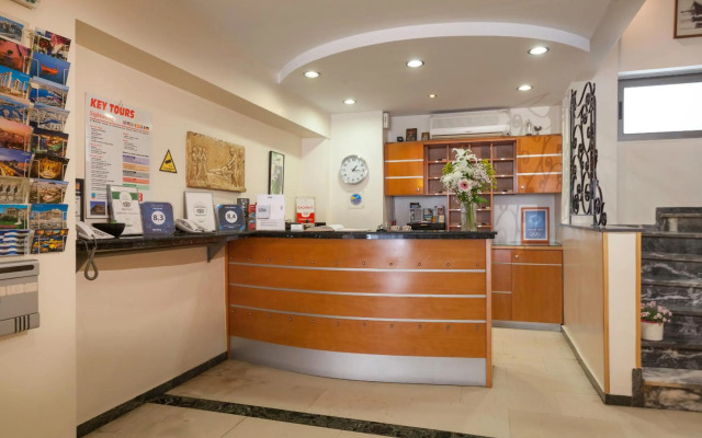 Lilia Hotel