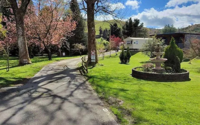 Glan yr Afon Un - Relax, Recuperate, Enjoy