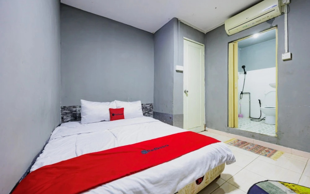RedDoorz @ Marina City Waterfront – Guest Rooms – Batam