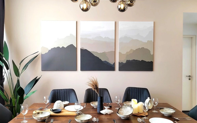 10Pax Magnificent View at The Hub SS2 PJ