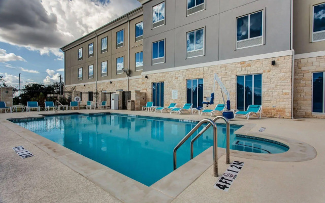 Holiday Inn Express & Suites Gatesville - N. Ft Hood by IHG