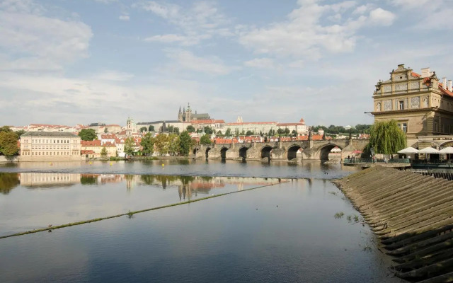 Unique Apt 250M From The Charles Bridge