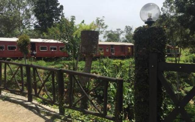 Train View Chalet