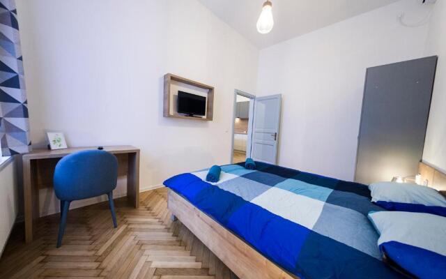 Central Luxury 4A