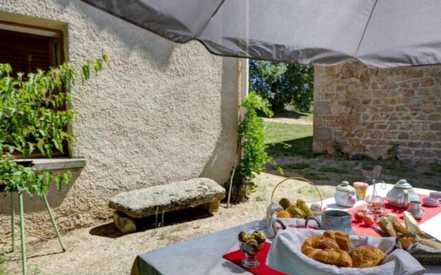 Gîte Les Salles, 6 pièces, 10 personnes - FR-1-496-60