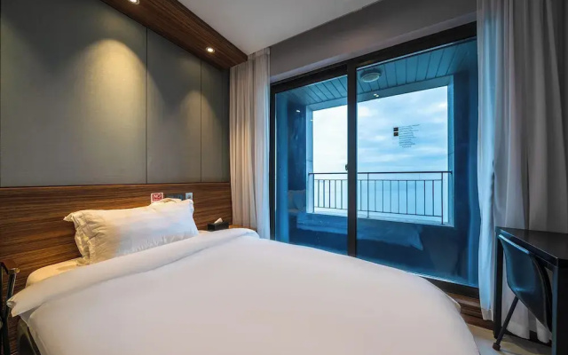 sky & sea hotel