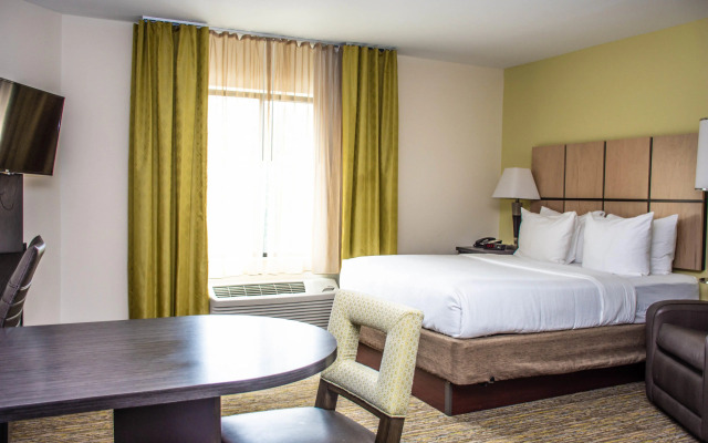 Candlewood Suites : Overland Park - W 135th St by IHG