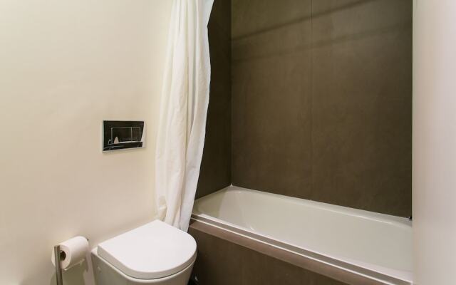 ALTIDO Elegant 2BR Apt w/workspace nearby Baixa-Chiado subway