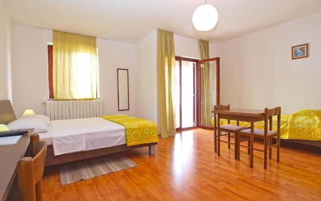 Rooms Ivica 1452