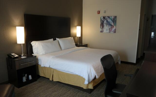 Holiday Inn Express Fredericksburg Southpoint by IHG