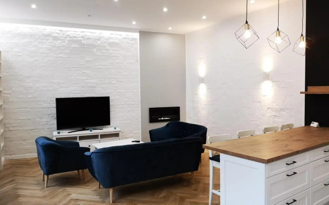 Victoria Apartment