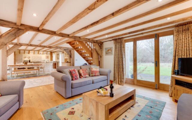Three Oaks Barn