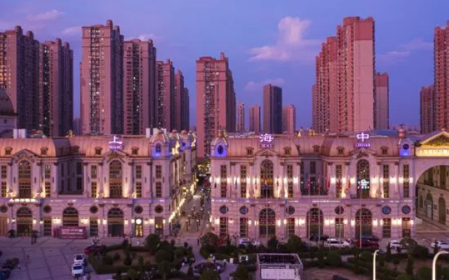 Peak Top E-sports Hotel (Puxing Highway)