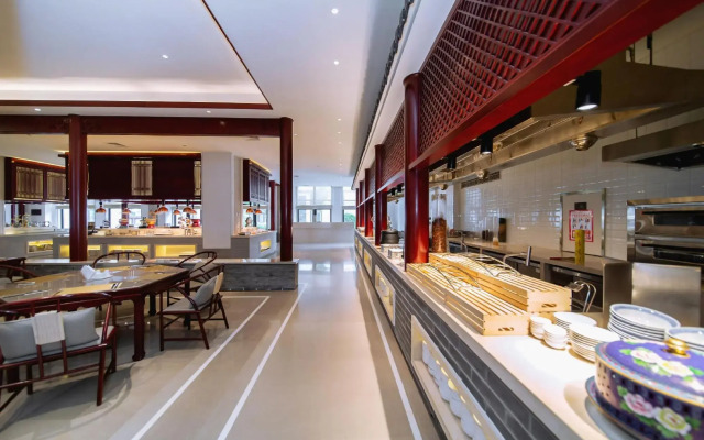 YUN-ZEN Jinling Acrobatics Hotel