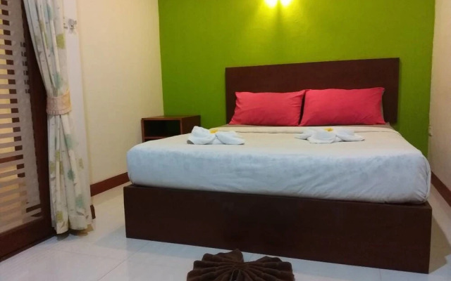 Lanta Long Beach Apartment - Hostel