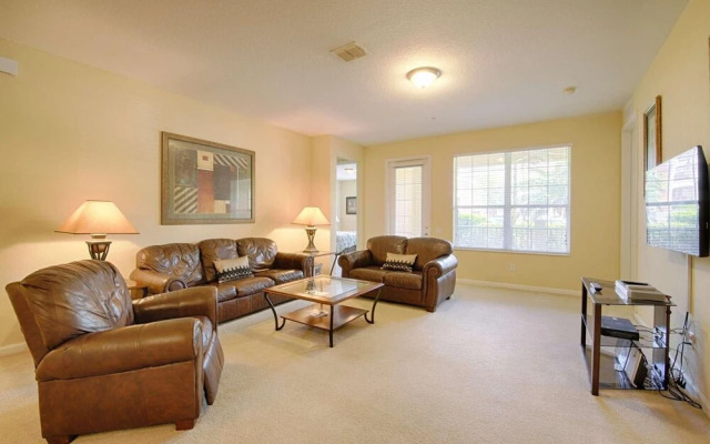 5036 105 Vista Cay