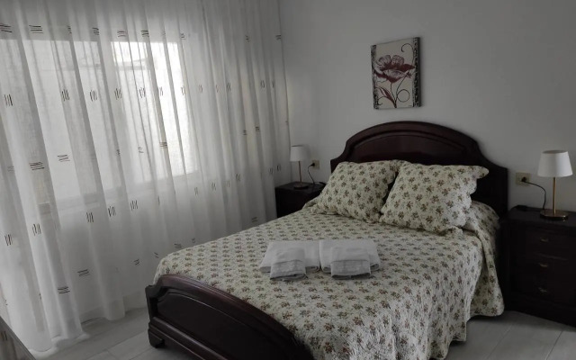 Apartamento Area Pequena Ézaro 2