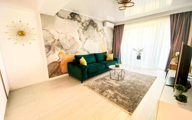 Serene Ambiance 1 BR Apartment with private parking and terrace