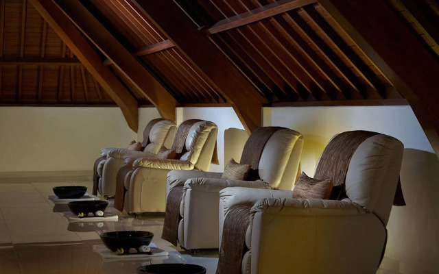 Kuta Angel Hotel Luxurious Living