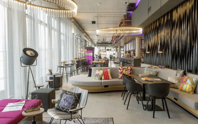 Moxy Glasgow Merchant City