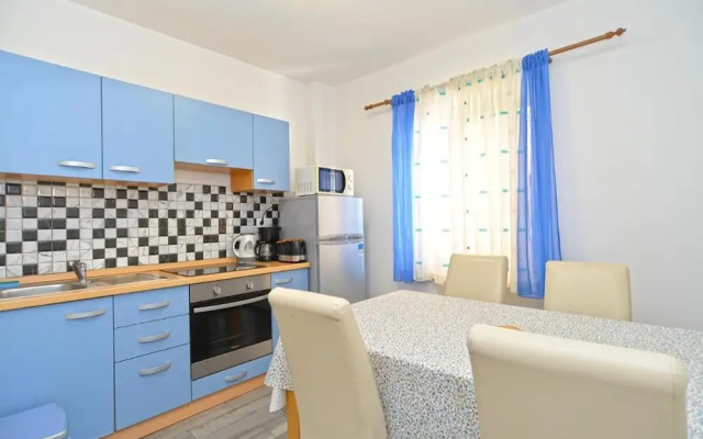 Lovely Flat Just Steps From the Beach