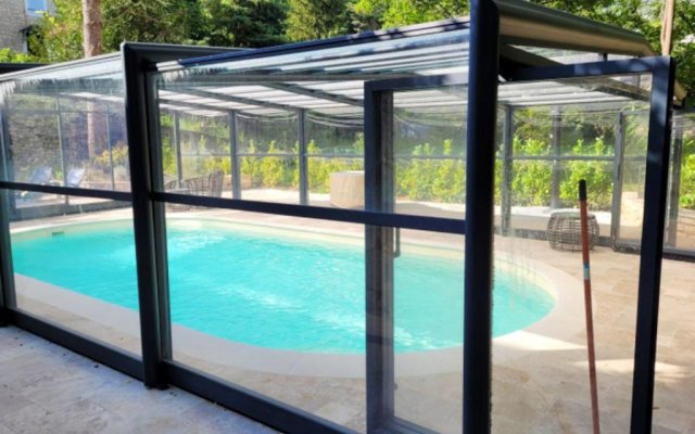 Villa de 6 chambres avec piscine interieure jardin amenage et wifi a Carlux