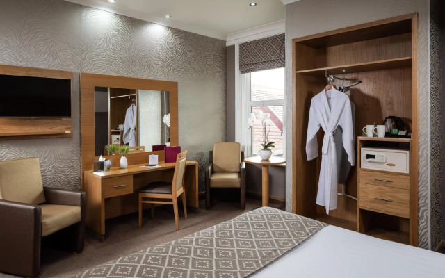 Fairlawns Hotel and Spa