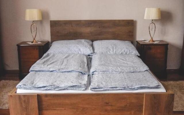 Dobay Apartman Gyula