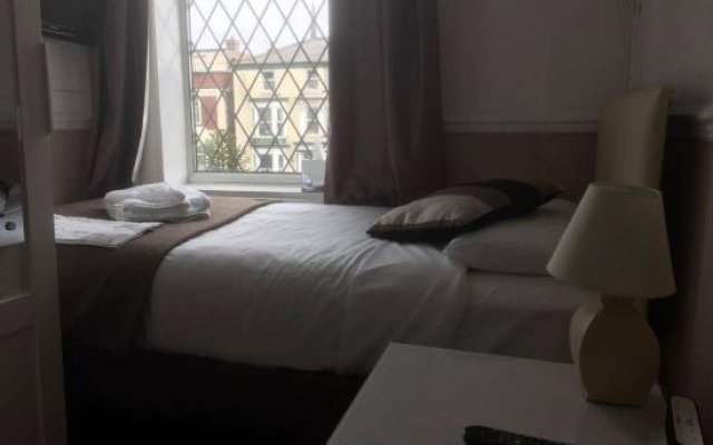 Andora Guest House