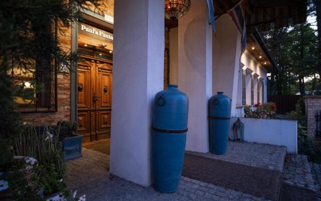 Paul's Fantasia Boutique Suites