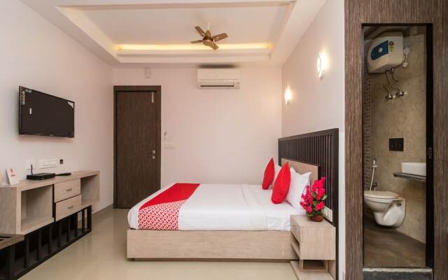 OYO 10614 Hotel Glassotel