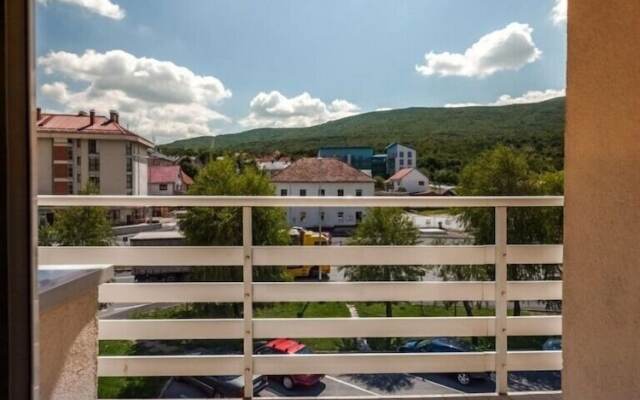 Hotel Macola