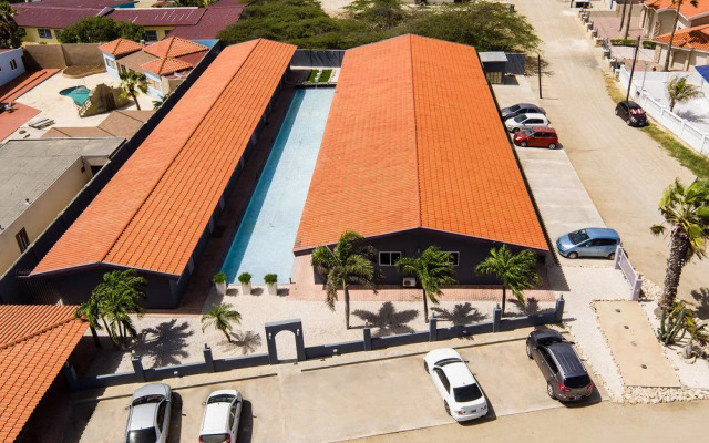 Palazzio Apartments & Studios