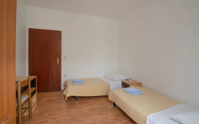 Beachfront Apartment Gaj 9