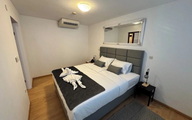 Artena Hotel