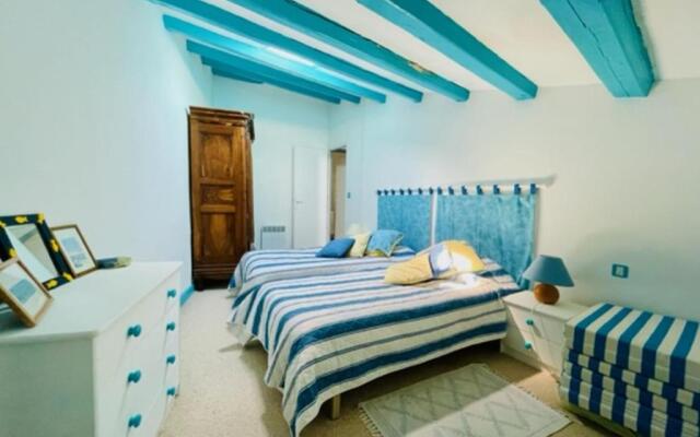 House Rétaise With Garden Close To The Sea