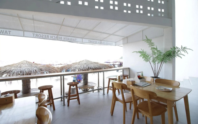Tawaen Beach Resort