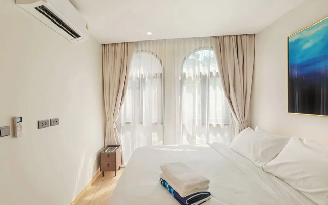 One bedroom Palmetto Condo Karon A512