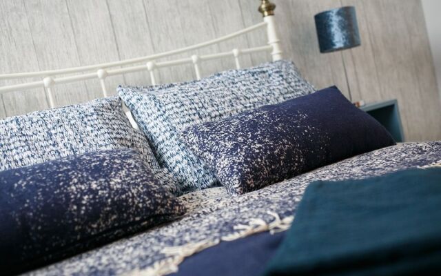 The Nautical Apartment