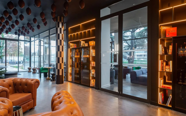 The Ruck Hotel