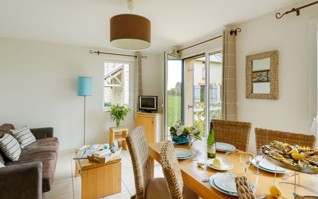 Beautiful Luxury Apartment Near a Breton Oyster Village