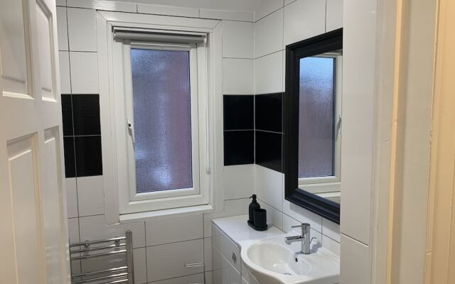 4br-10guests-parking-garden